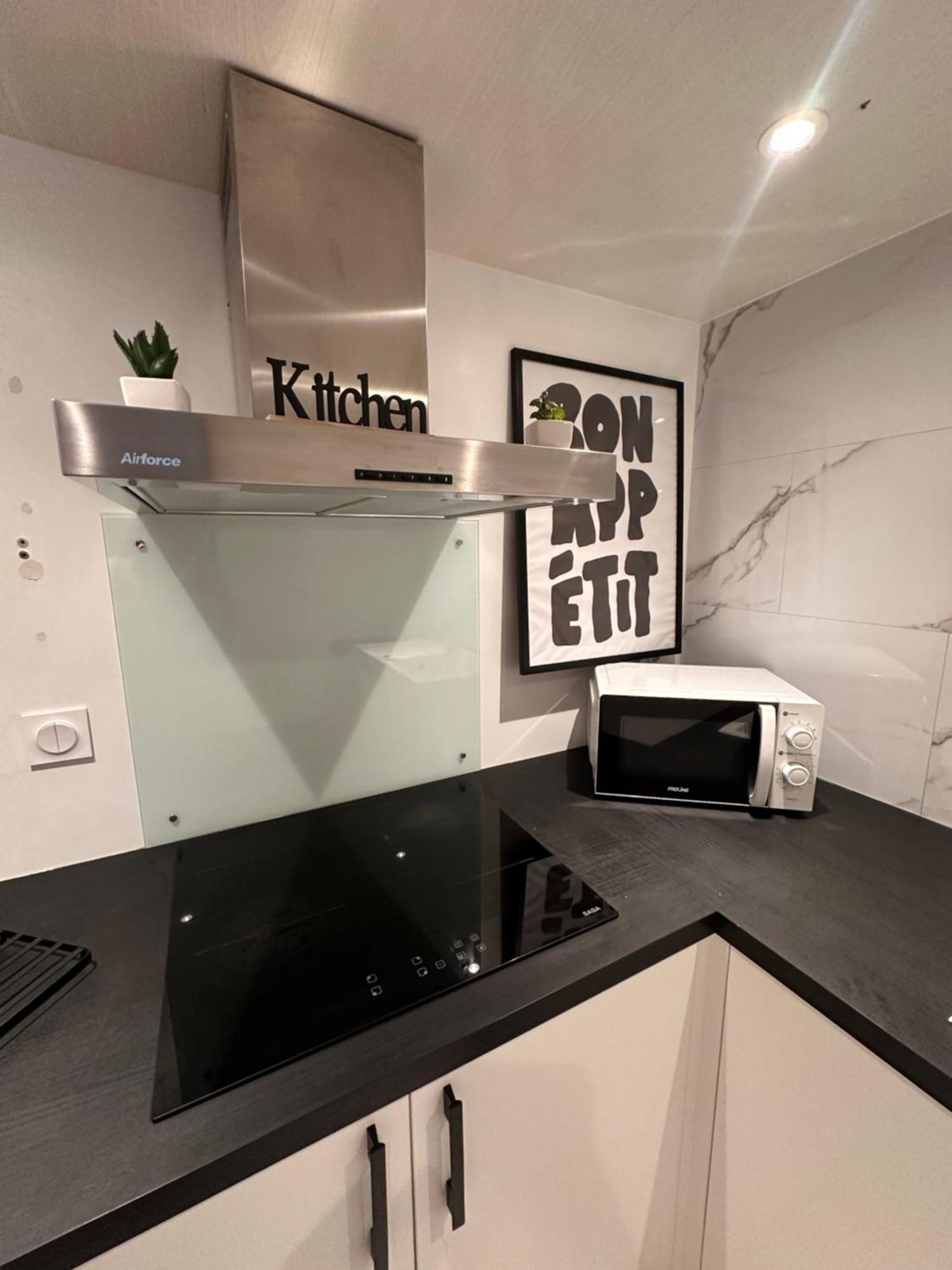 Jolie Dependance Equipee Apartment Cholet Exterior foto