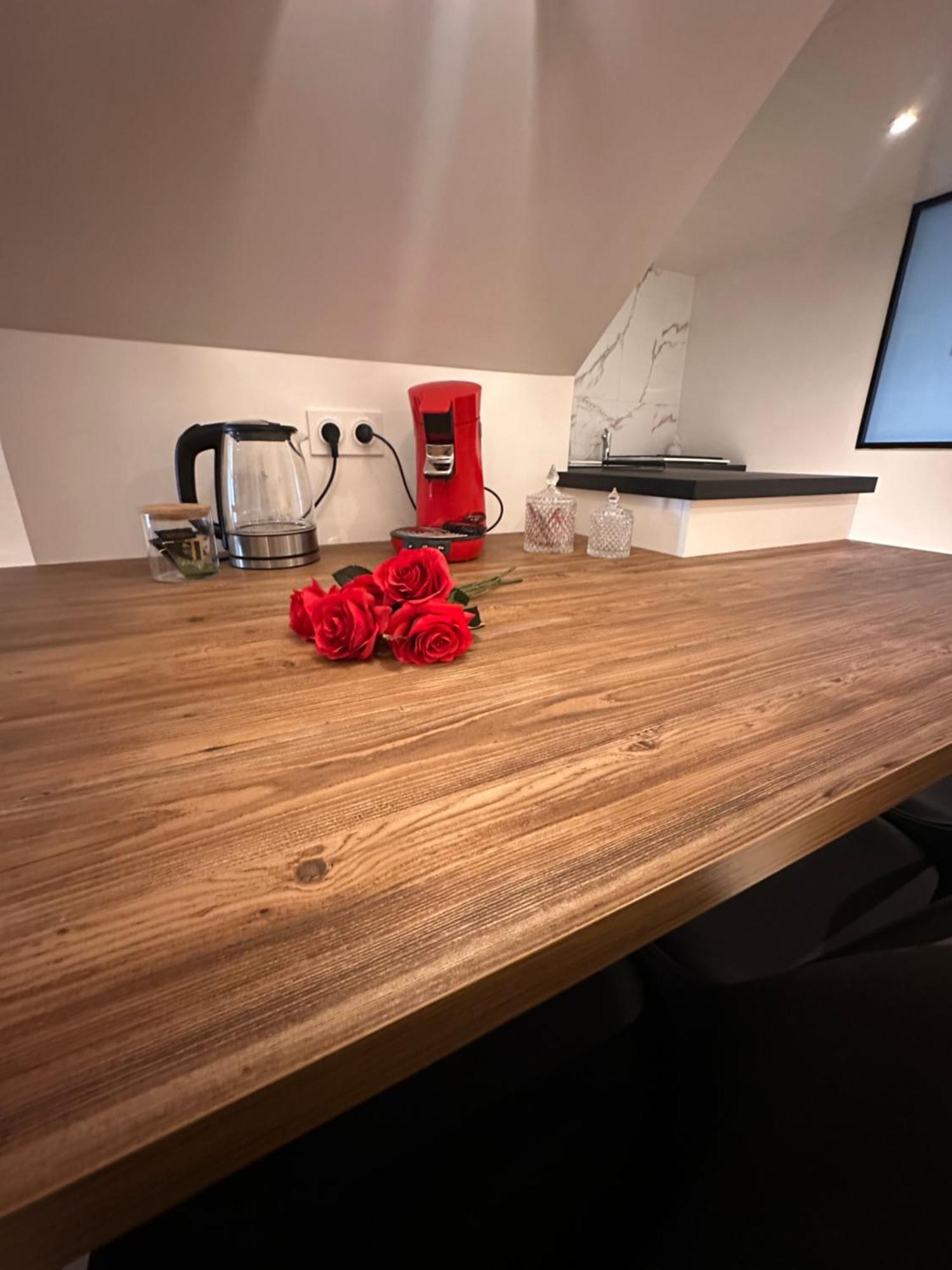Jolie Dependance Equipee Apartment Cholet Exterior foto